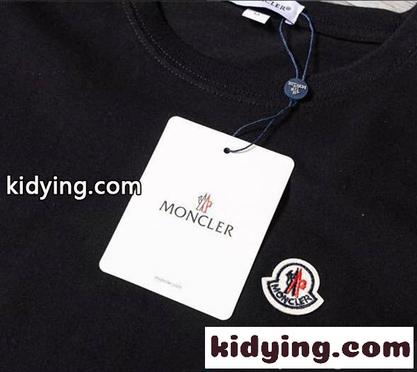 MONCLER モンクレール コピー ワンポイントロゴTシャツ ホワイト 半袖 上品カジュアル 定番人気-3