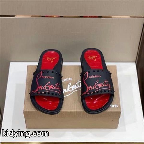 Christian Louboutin 激安 メンズ スタッズ装飾 レッドインソール スライドサンダル 刺繍ロゴ 高級ラグジュアリー シャワーサンダル-3