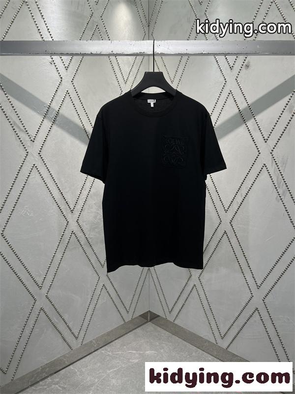 LOEWE コピー ロエベ 半袖Tシャツ H526Y22XBC ブラック エンボスロゴ ポケットデザイン クルーネック 上質コットン ミニマル高級 メンズ-3