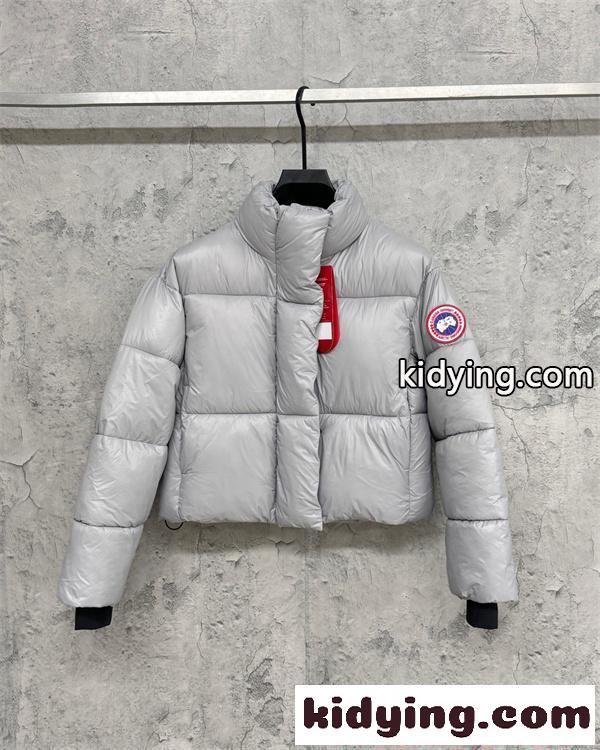 Canada Goose カナダグース コピー 保温性抜群 ダウンジャケット 防寒対策 冬仕様 2026新作-1