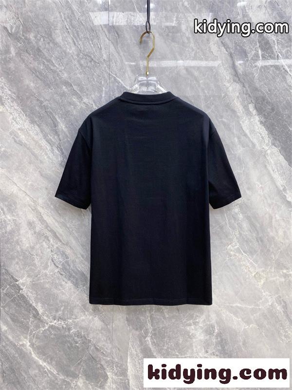 MONCLER モンクレール コピー 半袖Tシャツ ダイナミックロゴ リンググラフィック コーデ主役級 注目セレクト-2