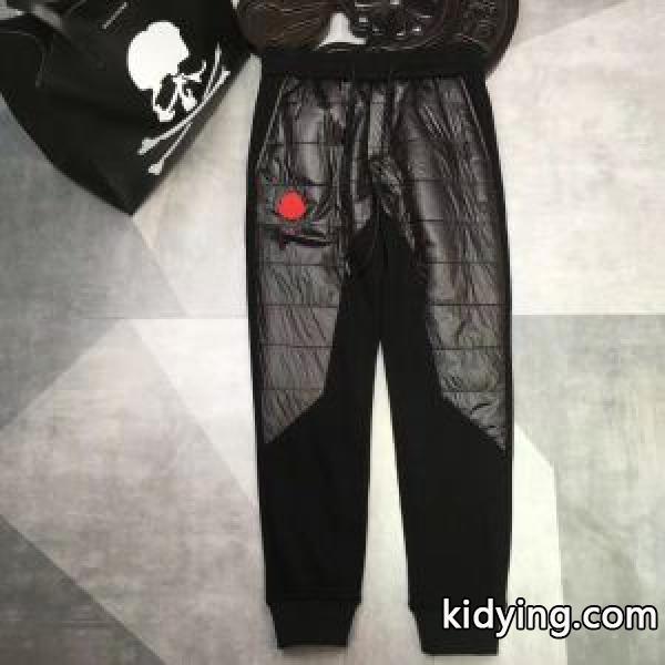 今年っぽいトレンド商品 MONCLER モンクレール デニムパンツ オススメ新作商品_ブランド ジーンズ_メンズファッション_スーパーコピーブランド激安通販 専門店-0
