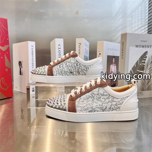 &新作セールクリスチャンルブタン スパイクカップルの靴 スニーカー_クリスチャンルブタン CHRISTIAN LOUBOUTIN_ブランド コピー 激安(日本最大級)-0