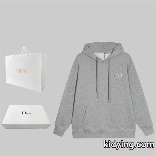 ディオール DIOR パーカーコピー 秋冬におしゃれな着こなし 冬ファッションの定番__ブランド コピー 激安(日本最大級)-0