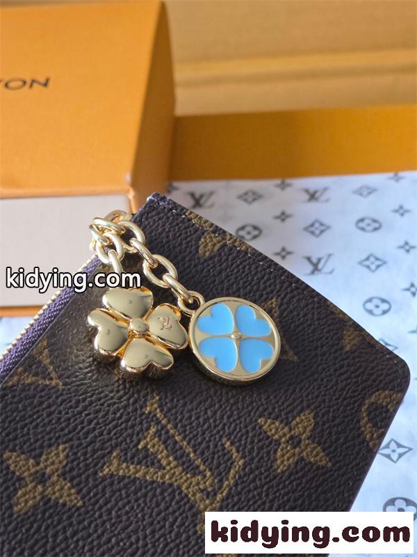 Louis Vuitton コピー ルイヴィトン M27770 カードケース モノグラム ブルー配色 チャーム付き コインケース ファスナー N級品 コンパクト財布 日本限定風-4