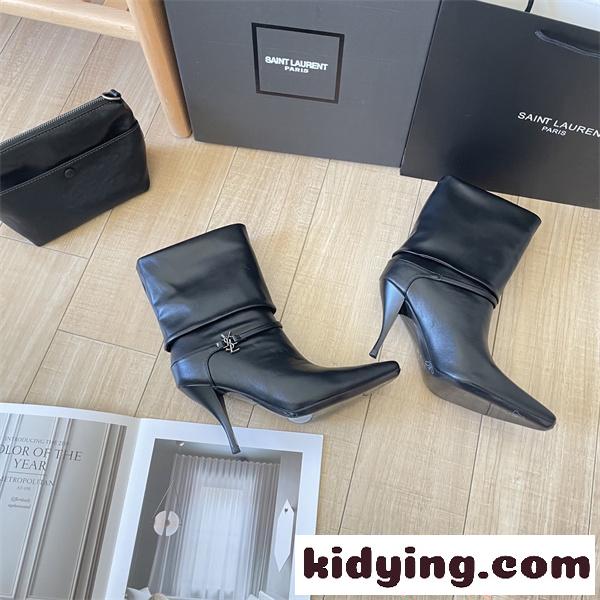 秋冬本命 美脚 SAINT LAURENT イヴ・サンローラン コピー ブーツ 柔軟レザー 洗練モード コーデ 9CMヒール-6
