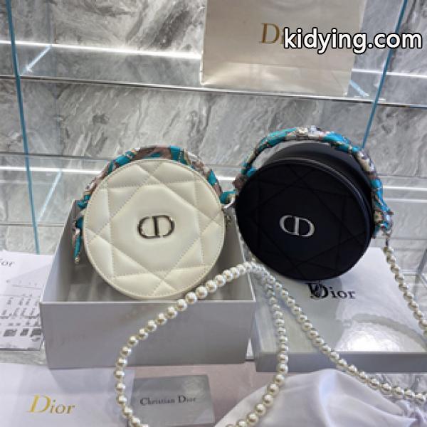 今年限定販売 DIOR ディオール ミニバッグ 鏡が付き ポーチ フェミニンなデザイン 魅力的なシルエット-0