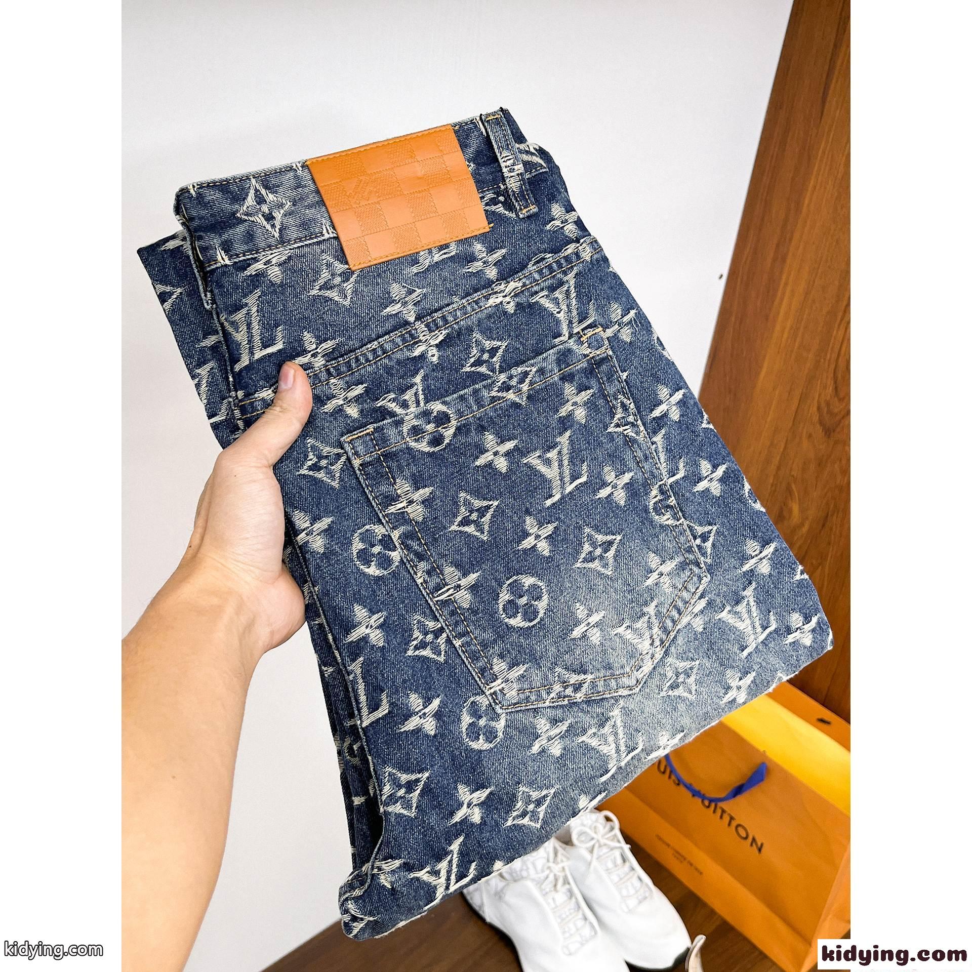 LOUIS VUITTON デニムパンツ メンズ ストレート ヴィンテージ加工 ルイヴィトン コピー 高級感 ストリート-1