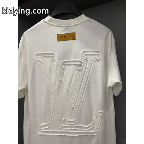 春夏ブランド新品 Louis Vuitton男女同じスタイルTシャツコピー パッチlogo カジュアルルーズ 真っ白-0
