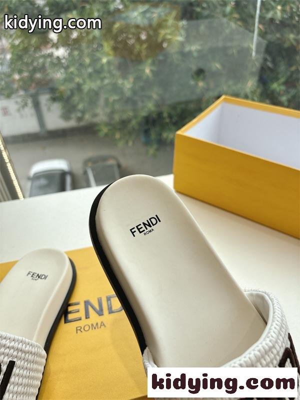 FENDI フェンディ サンダル コピー新作 春夏で話題沸騰中の限定新品  カジュアル 品質保証-6