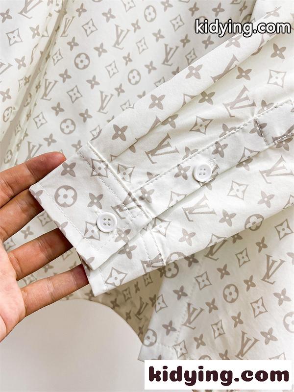 注目人気 LOUIS VUITTON ルイヴィトン コピー 長袖シャツ 胸ポケット仕様 ソフト素材 デイリー-4