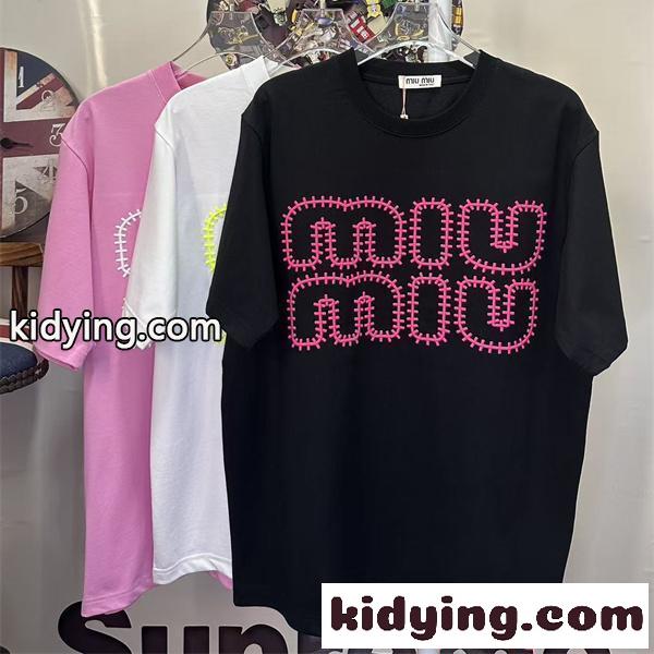 MIUMIU 可愛い Tシャツ ブラック ミュウミュウ コピー 半袖 ビッグロゴ 韓国風 カジュアル 存在感抜群-0