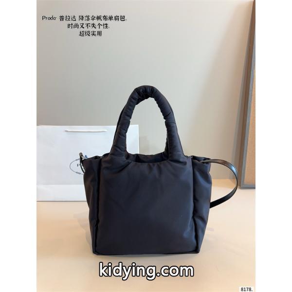 2025年オススメしたい最新注目ファションPRADA プラダ トートバッグスーパーコピーブランド激安通販 専門店-4