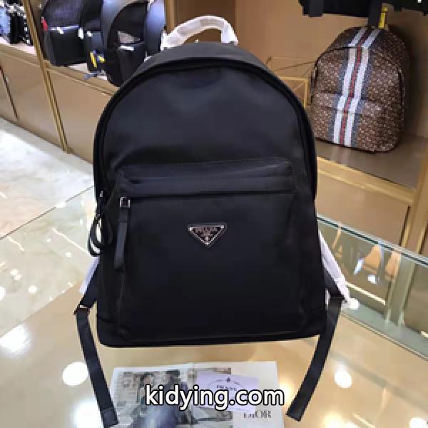 プラダ使いやすい新品 PRADAコピーリュック 十分に収納できるサイズ メンズファッションバックパック 破格値-0