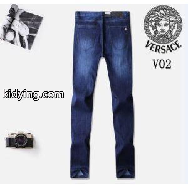上質 ジーンズ 大絶賛の履き心地! 絶妙なルーズ感2018春夏新作ヴェルサーチ VERSACE_ヴェルサーチ VERSACE_ブランド コピー 激安(日本最大級)-0
