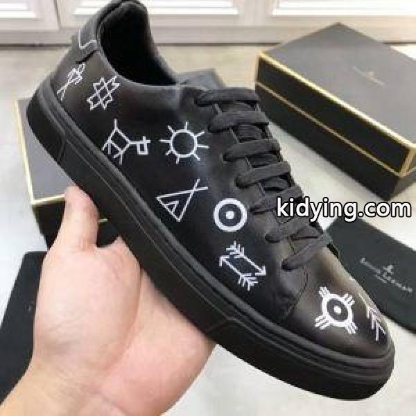 本当に売れている ルイ ヴィトン LOUIS VUITTON いまが替え時!! スニーカー 2018人気度高めの新作_ルイ ヴィトン LOUIS VUITTON_ブランド コピー 激安(日本最大級)-0