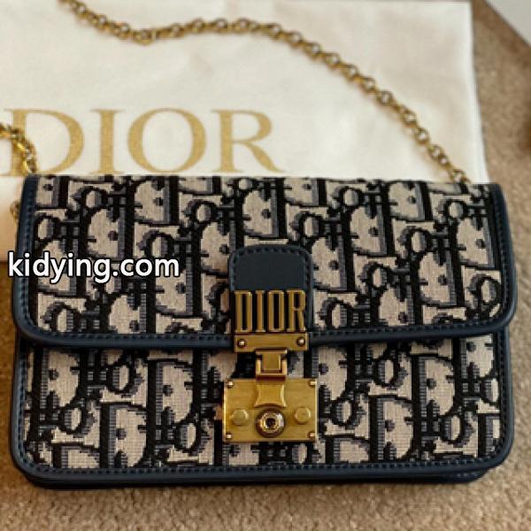 今シーズンの新作 DIOR ディオール バッグ コピー addict oblique ミニ 魅惑的な表情を醸し出し-0
