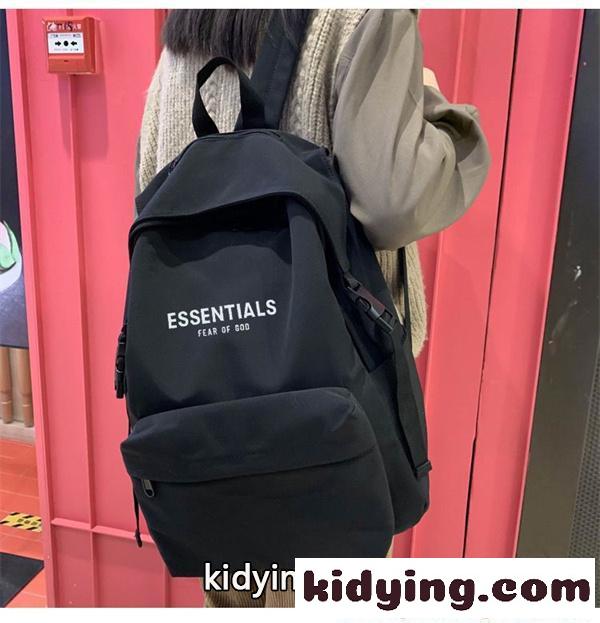 リュック ブラック 大容量 多収納 防水風 通学 ESSENTIALS ベーシック 定番 エッセンシャルズ スーパーコピー-1