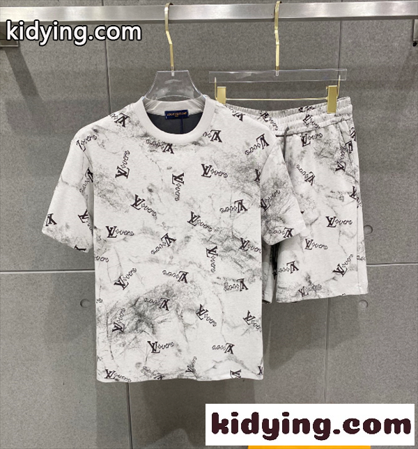LOUIS VUITTON 2026ss☆☆ルイヴィトン上下着コピー 吸湿速乾 半袖スポーツTシャツ&ショーツ セット ランニング-0