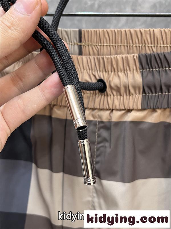 2026新作 BURBERRY バーバリー コピー 人気セレクト ショートパンツ チェック配色 軽量生地-5