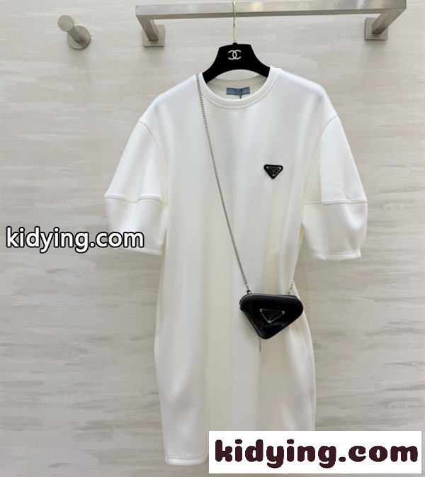 PRADAプラダロングtシャツコピー&2026トレンドファッション性抜群スタイリッシュ&ミニバッグ付き-0