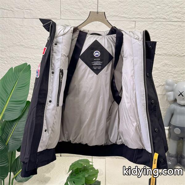 Canada Goose カナダグース コピー 新着 ダウンジャケット ブラック 人気 売れ筋 定番-8