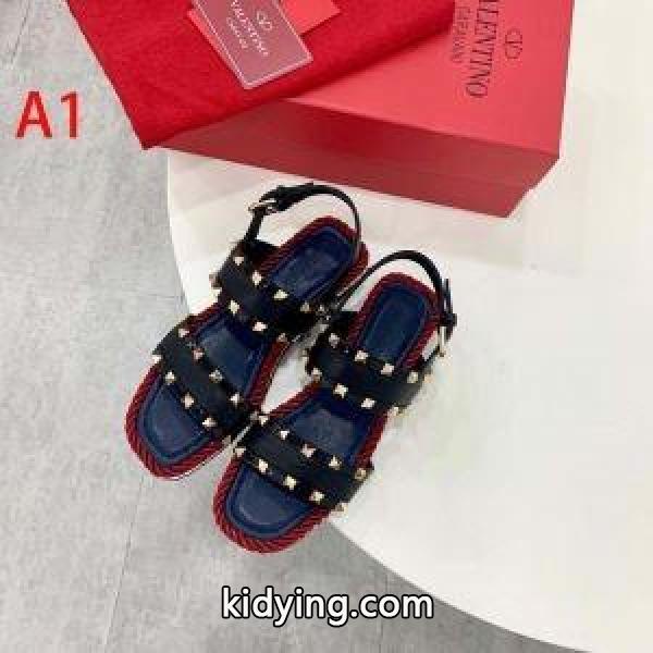 ヴァレンティノ サンダル スタッズ ファッションの最先端アイテム スーパーコピー VALENTINO カジュアル 3色選択可 品質保証-0
