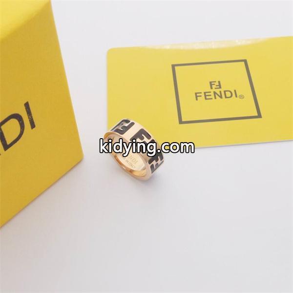 着こなしの幅が広がる フェンディピアス コピー FENDI  激安(日本最大級)-7