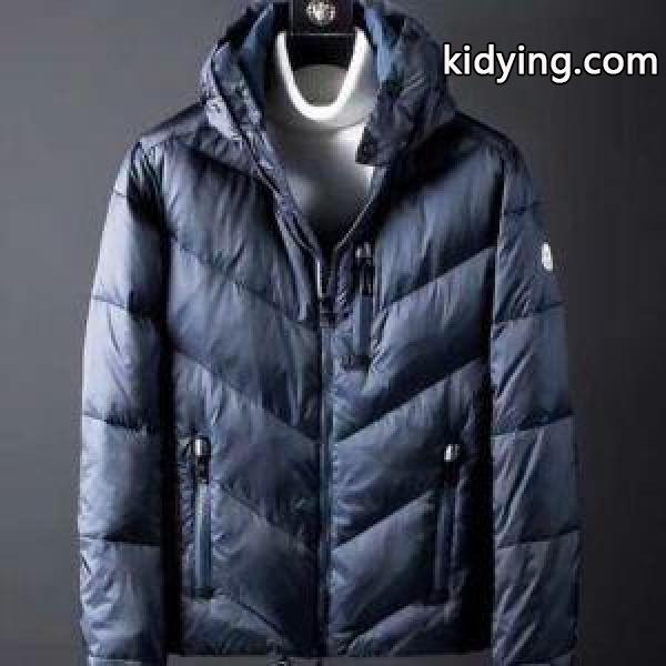 今季秋冬トレンドスタイル 綺麗なシルエットライン MONCLER モンクレール ダウンジャケット 激安 軽量フィット感 ブラック、ベイビー-1