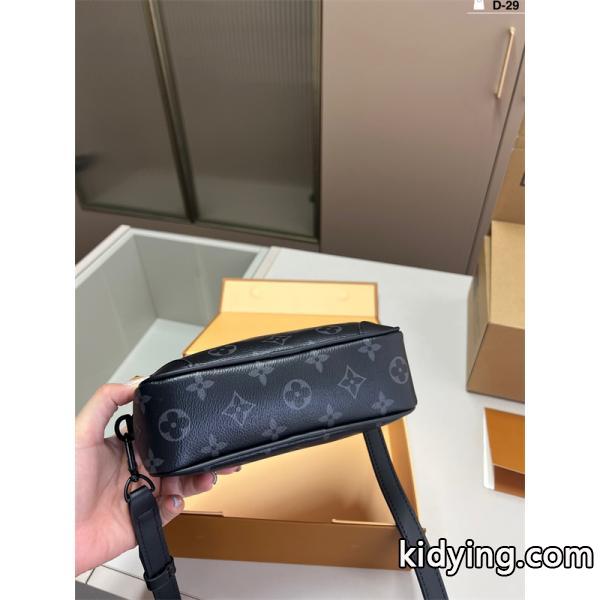 ルイヴィトンショルダーバッグコピーめちゃくちゃお得 LOUIS VUITTON HOT品質保証 2025春夏季超人気__ブランド コピー 激安(日本最大級)-2