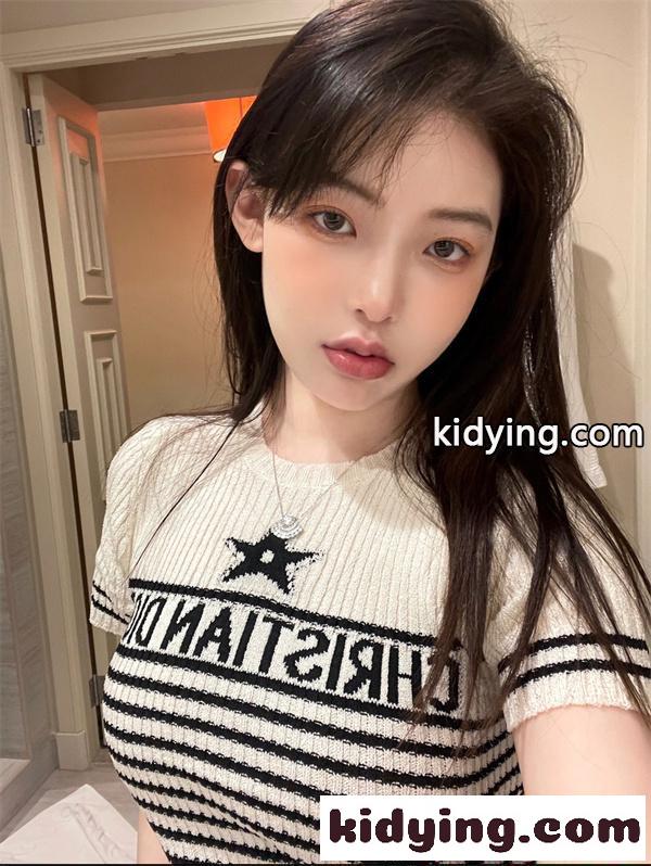 Dior ディオール コピー Ｔシャツ 半袖 ボーダーニット レディース ロゴ入り 春夏 カジュアル 高級感 上質-2