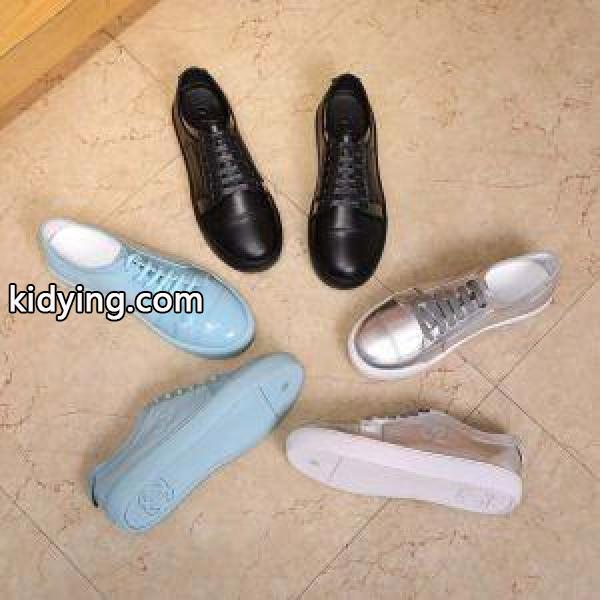 激安大特価爆買いクッション性デイリーユーススニーカー 激安 通販屈曲性バツグンブラックホワイト女性-0