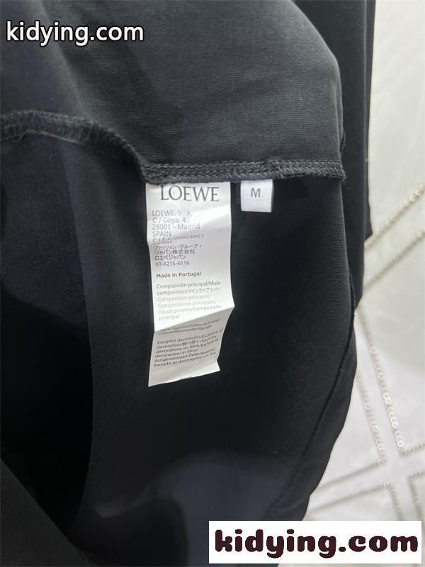 LOEWE コピー ロエベ 半袖Tシャツ H526Y22XBC ブラック エンボスロゴ ポケットデザイン クルーネック 上質コットン ミニマル高級 メンズ-6