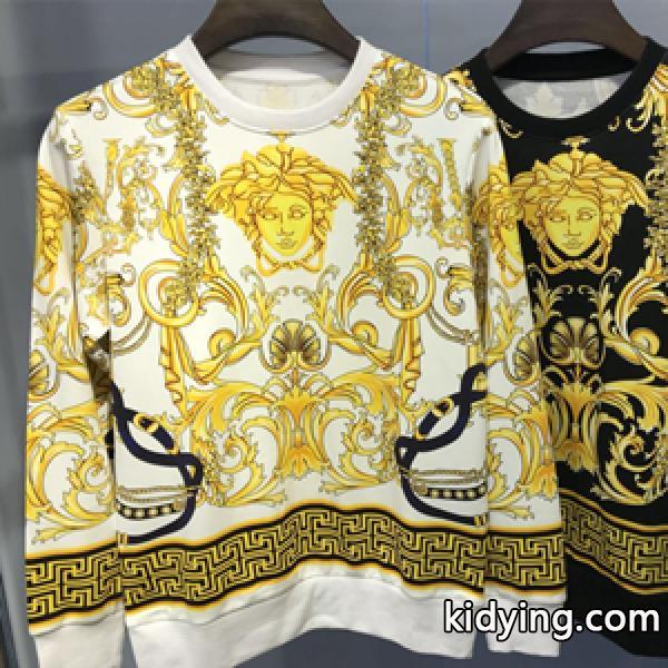 王道級2021-22年新作発売 VERSACE ヴェルサーチコピー スエットシャツ 注目されるアイテムランキング-0