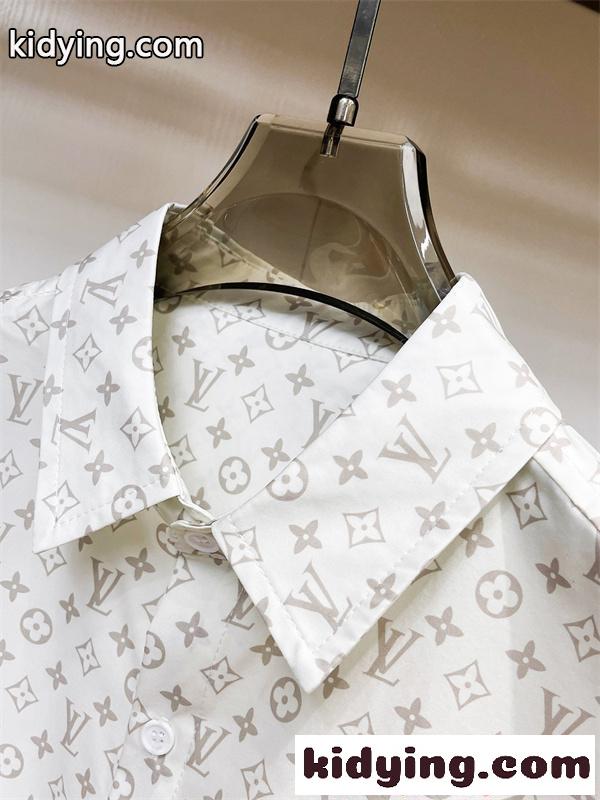 注目人気 LOUIS VUITTON ルイヴィトン コピー 長袖シャツ 胸ポケット仕様 ソフト素材 デイリー-7