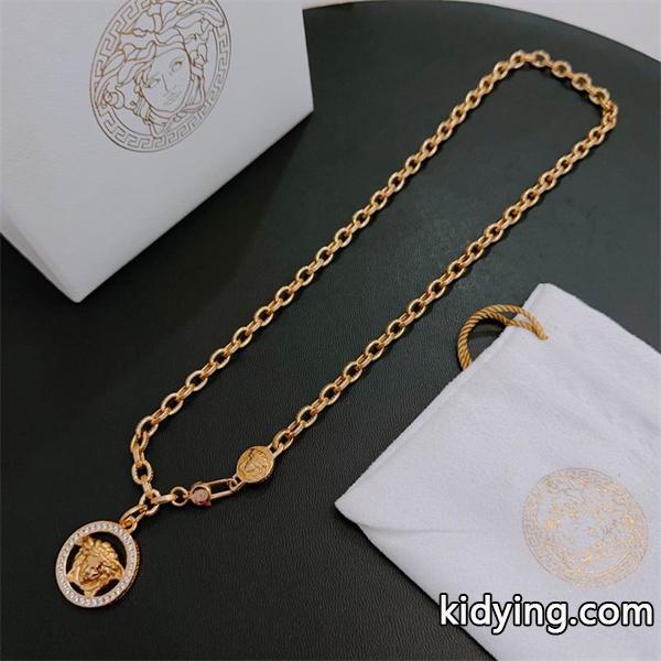2025-2026人気急上昇ヴェルサーチネックレスコピー Versace&&高級感ある逸品-2