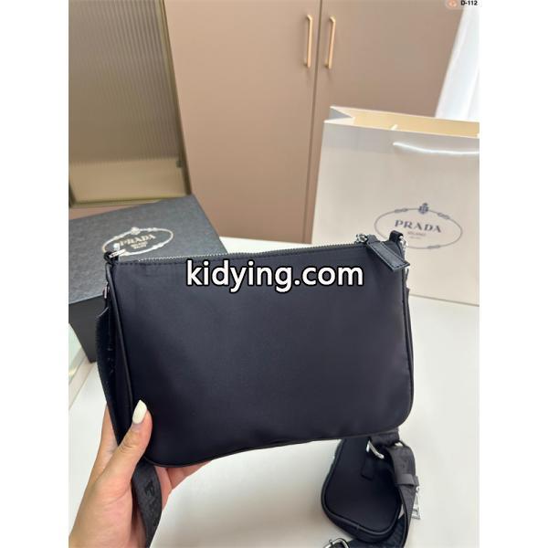 おすすめ 上品な PRADA プラダ コピー クロスボディバッグ メンズ ブラック 高評価-3