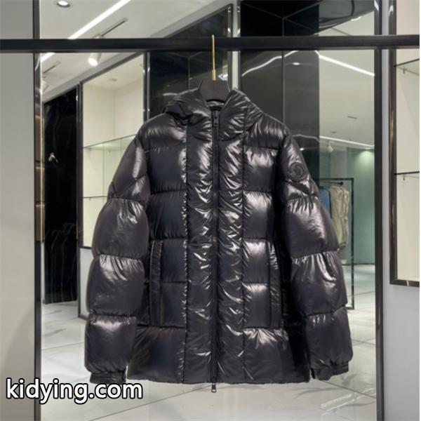 MONCLER 冬のコーデも上品なイメージにしてくれる モンクレール この秋で旬のスタイルを楽しむ メンズ ダウンジャケット 秋冬のコーデの強い味方_モンクレール MONCLER_ブランド コピー 激安(日本最大級)-0