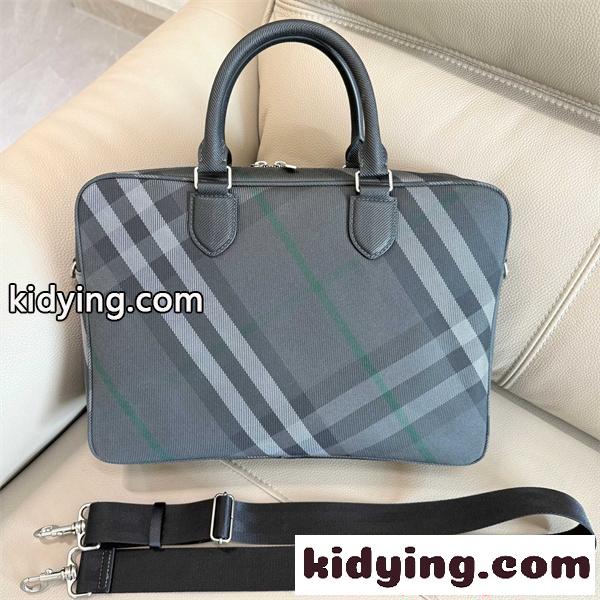 話題の新作到着! バーバリービジネスバッグスーパーコピー BURBERRY 2026年人気満々のブランド ブランド激安通販 専門店-1
