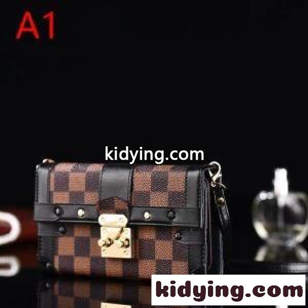 冬のお出かけの相棒に 多色可選 ルイ ヴィトン LOUIS VUITTON ケータイケース 2019秋冬におしゃれな着こなし_ルイ ヴィトン LOUIS VUITTON_ブランド コピー 激安(日本最大級)-0