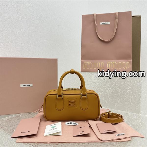 2025秋冬 ぬくもりマスタード 人気必須 ボストンバッグ MIUMIU ミュウミュウ スーパーコピー-0