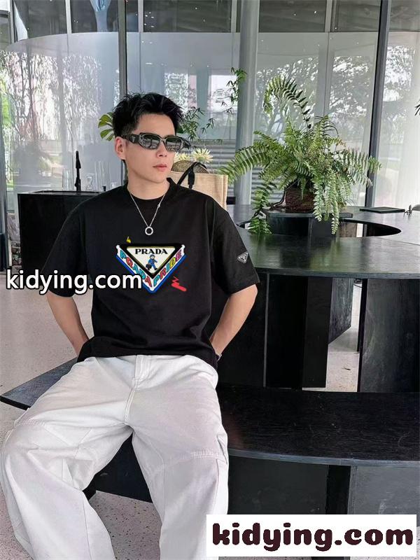 トライアングルグラフィック ポップアート モードストリート PRADA プラダ コピー 半袖Tシャツ 上質カジュアル-3