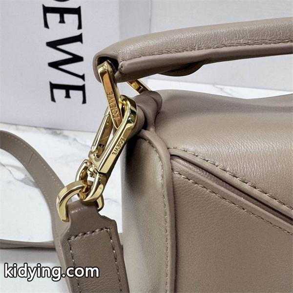 LOEWE 偽物 パズルバッグ タン レザー ゴールド金具 高品質 N級品 当店イチオシ ロエベ-1