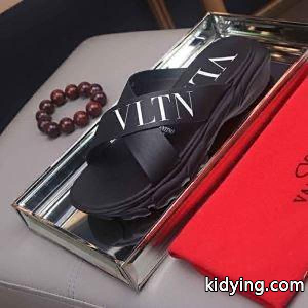 爆発的人気オシャレ度がアップ サンダル不動の人気2019最新 ヴァレンティノ VALENTINO 春夏アイテムから新たに登場！_ヴァレンティノ VALENTINO_ブランド コピー 激安(日本最大級)-0