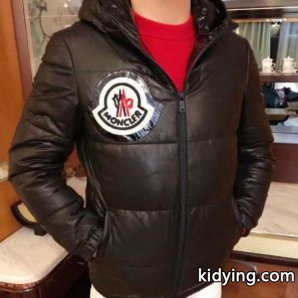 人気ブランドNo1 セレブ愛されたモデル超人気モデル ダウンジャケット  MONCLER モンクレール_男性用ダウンジャケット_モンクレール特集_スーパーコピーブランド激安通販 専門店-0