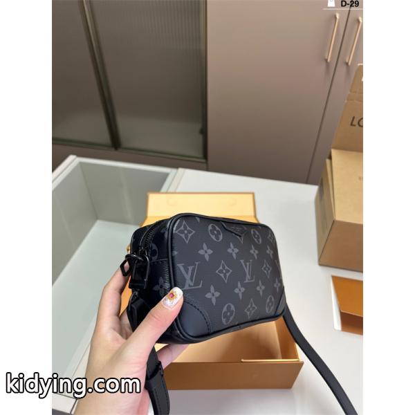 ルイヴィトンショルダーバッグコピーめちゃくちゃお得 LOUIS VUITTON HOT品質保証 2025春夏季超人気__ブランド コピー 激安(日本最大級)-1