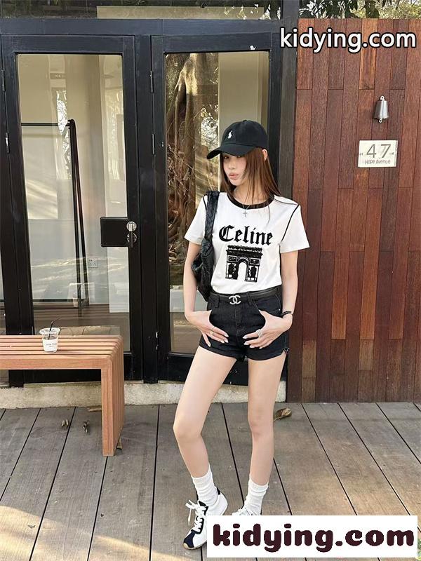 人気2026&CELINE セリーヌ tシャツコピーおしゃれ個性着心地清涼感抜群2色-3