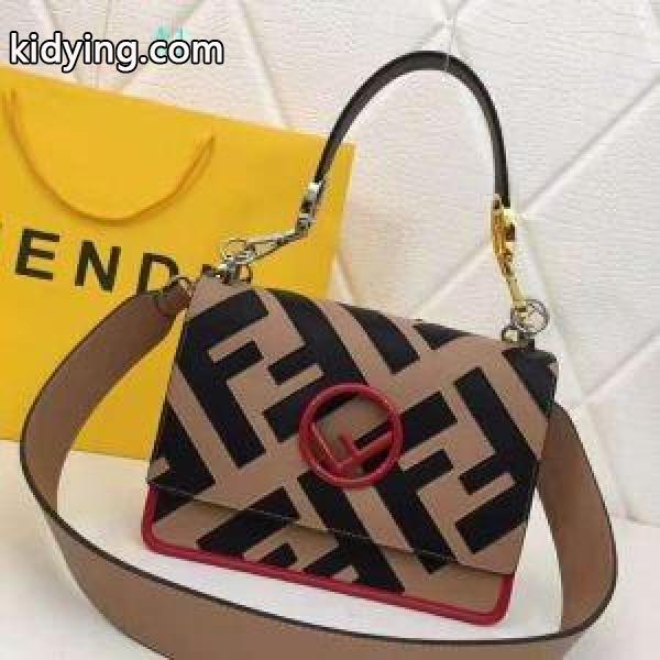 今シーズン注目のアイテム フェンディ FENDI 通気性が抜群 ショルダーバッグ 日本より安い_フェンディ FENDI_ブランド コピー 激安(日本最大級)-0