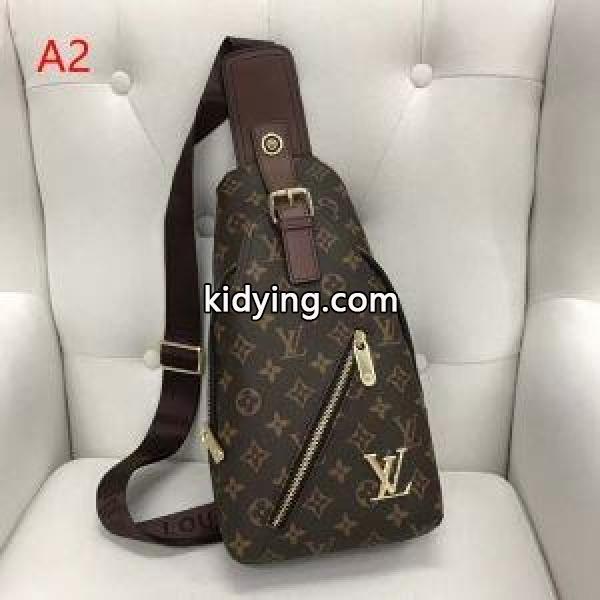 絶対にお手に入れるモデル新作 ルイヴィトン バッグ メンズ モノグラム ショルダーバッグ Louis Vuitton ファッション 3色可選-1