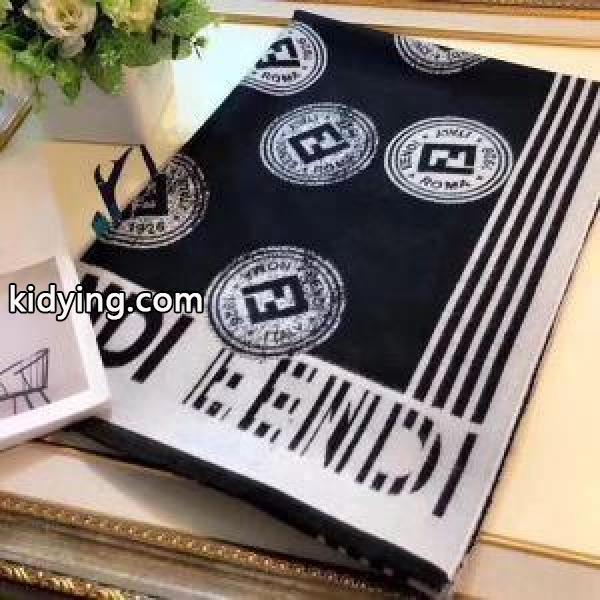 秋冬の必須アイテム格安！ 2017秋冬季フェンディ FENDI ロングマフラー_フェンディ FENDI_ブランド コピー 激安(日本最大級)-0